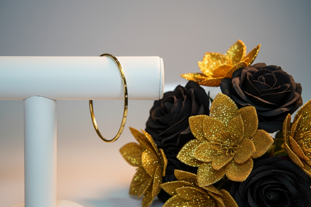 Exclusive Thin and Studded Bracelet