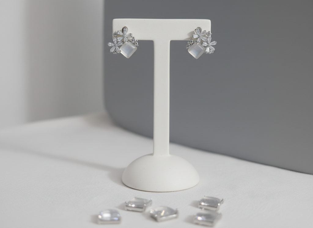 Luxury Charm White Earrings