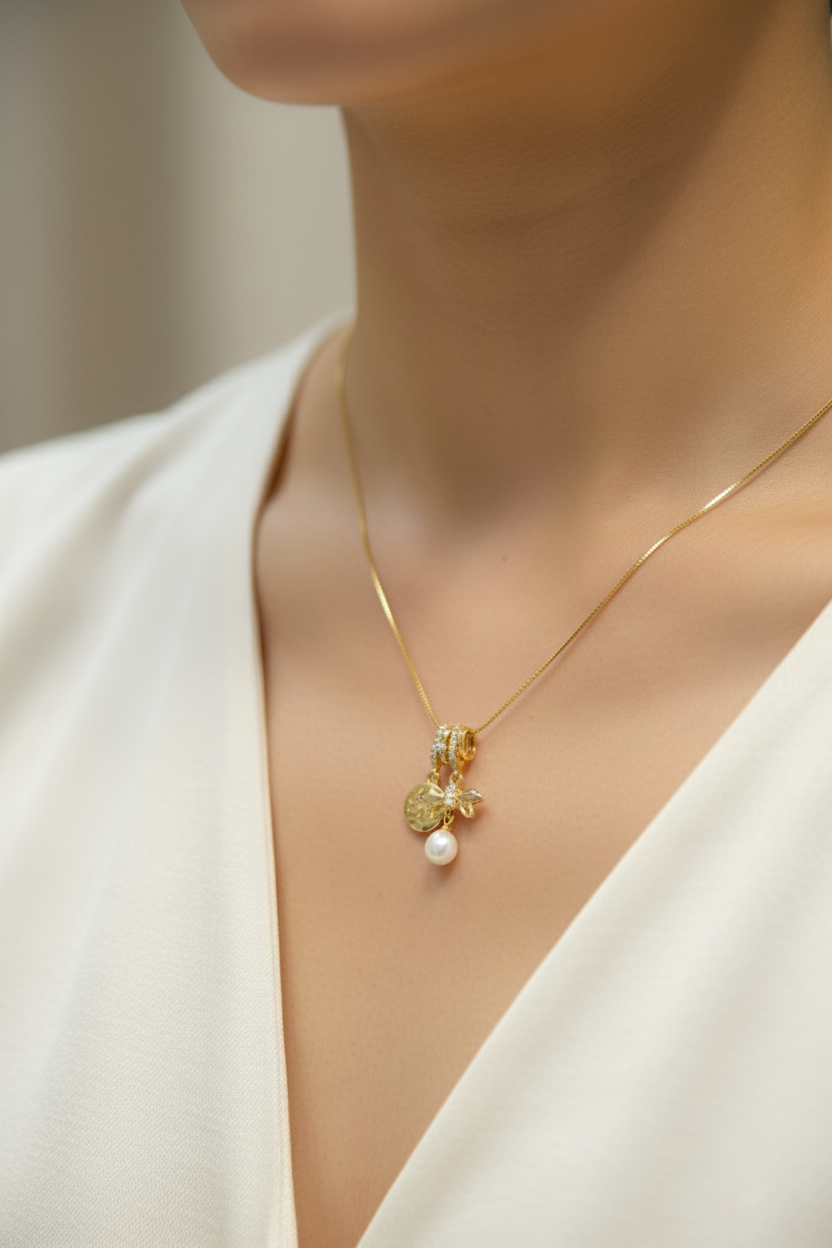 Pear Bee Dual Pendant Necklace