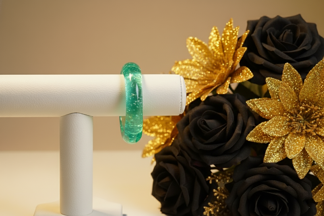 Trendy Green translucent kada/bracelet