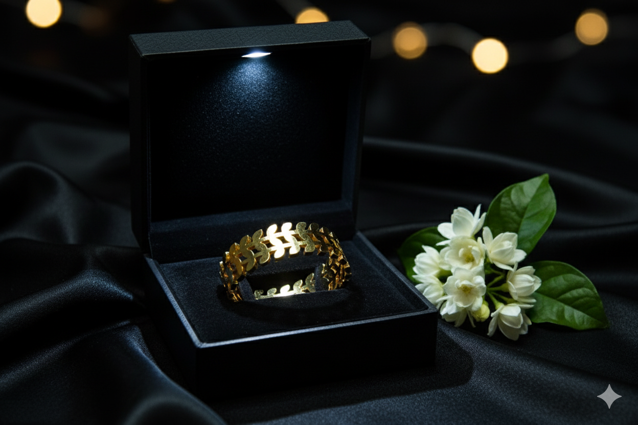 Leaf Structured Vintage Bracelet