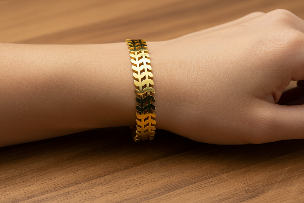 Leaf Structured Vintage Bracelet